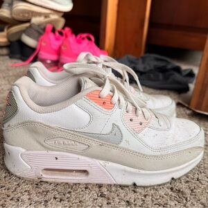 Nike Kids White and Peach Sneakers